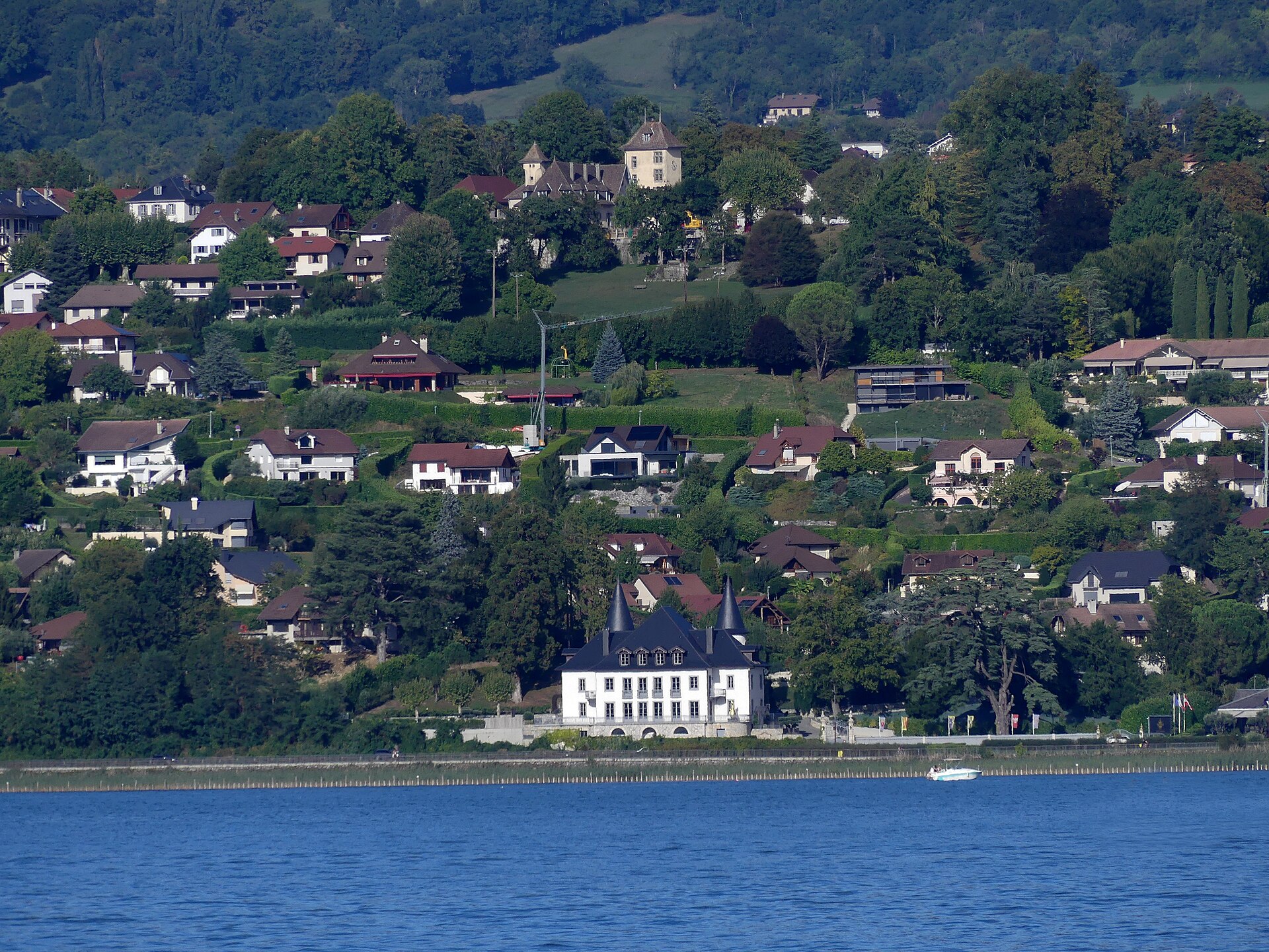 Location de benne à Le Bourget